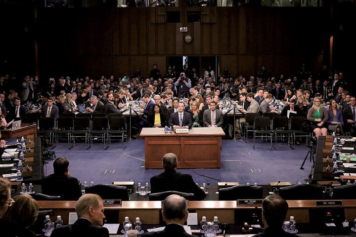 フェイスブックはニュースの敵か味方か（2018年公聴会）　WIN MCNAMEE-POOL-REUTERS