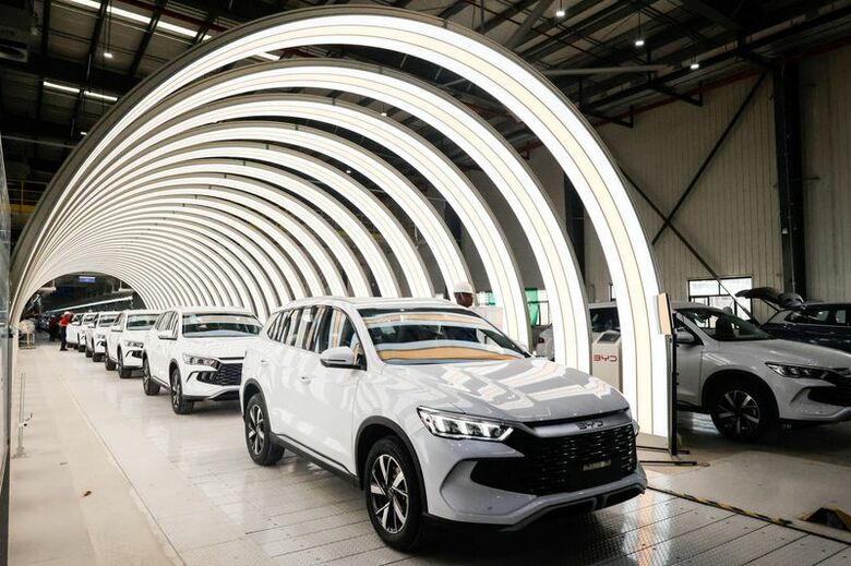 比亜迪（BYD）のEV工場。2月3日、ブラジルのバイーア州で撮影。REUTERS/Rafael Martins