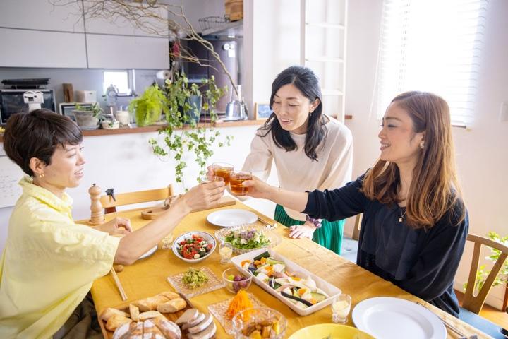 2020年の生涯未婚率は男女とも過去最高を記録した。　　画像はイメージです　Satoshi-K - iStockphoto