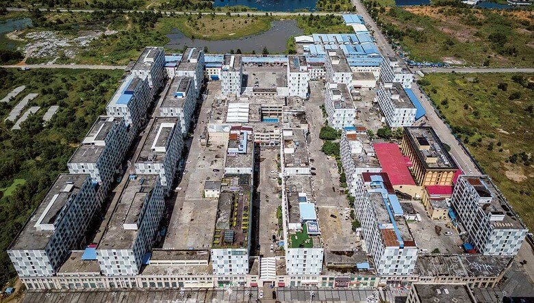 空から見たカンボジア南部シアヌークビルの特殊詐欺集団の施設