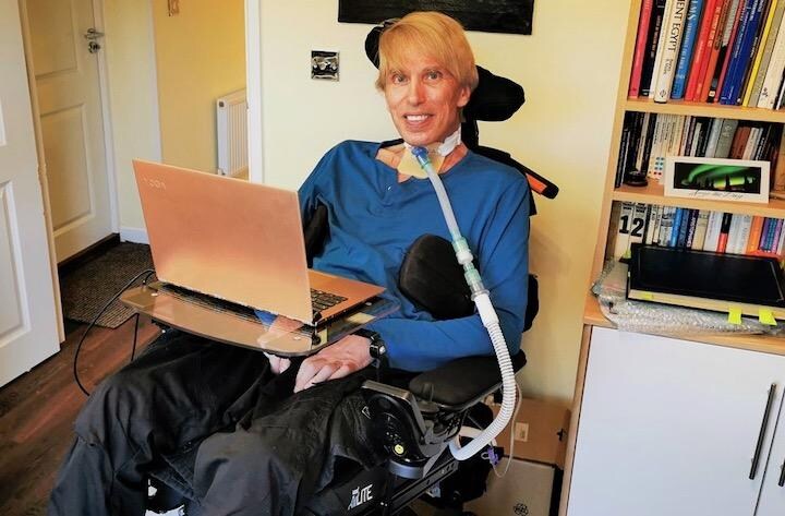 テクノロジーの活用により重度の障害を乗り越える可能性を探る.....   Peter Scott-Morgan-Twitter