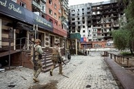 ロシア軍がウクライナ東部ドネツク州に攻勢強化──戦線の補給路ポクロフスクに迫る脅威
