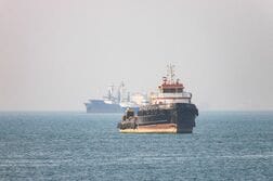 ホルムズ海峡で韓国船に攻撃か、当局確認中＝聯合ニュース