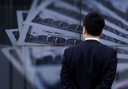 　１月７日、正午のドルは前日ＮＹ市場終盤と変わらずの１０８円半ば。写真は都内で２０１３年４月撮影（２０２０年　ロイター／Toru Hanai）