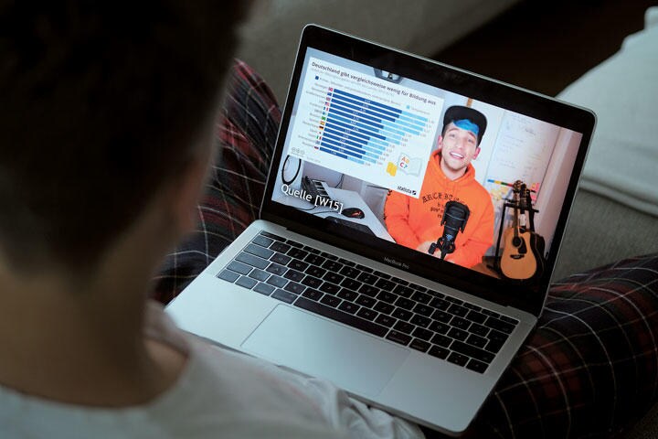 レゾの動画の閲覧回数は1500万回を超えた　PHOTO ILLUSTRATION BY SEAN GALLUP／GETTY IMAGES