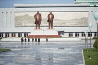 北朝鮮、観光と兵器で生き残り図る？　金正恩が元山に見る夢