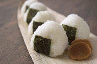 おこめ券、なぜここまで評判悪い？ 「利益誘導」「ムダ」だけではない、高市政権の「矛盾」とは