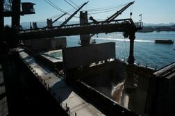 ブラジル7月貿易黒字71億ドル、予想下回る　輸出入とも数量減