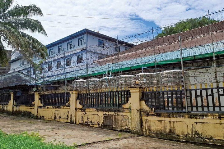 東南アジアの特殊詐欺拠点に張り巡らされた鉄条網