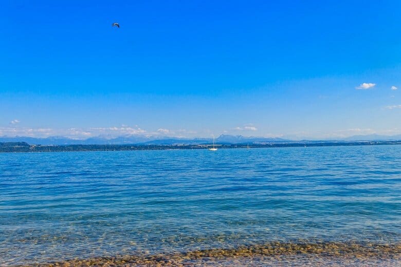 遺物が発見されたヌーシャテル湖　Olha Solodenko-shutterstock