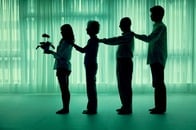 収入を決めるのは遺伝か親の七光りか：行動遺伝学者 安藤教授に聞く.2