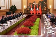 中国・スイス首脳、貿易協定改定を歓迎　保護主義の流れに逆行