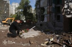 ゼレンスキー氏、ロシアへの処罰訴え　キーウ空爆で24人死亡