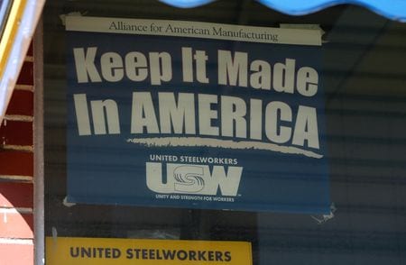 全米鉄鋼労働組合（ＵＳＷ）は２２日、トランプ米大統領に対し、日本製鉄によるＵＳスチール買収を阻止するよう要請した。２０１９年９月撮影（２０２５年　ロイター/Rebecca Cook）