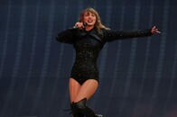 テイラー・スウィフト、またの名を「労働者の守護神」という!?