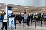 アングル：世界の航空運賃高止まりか、燃料費負担軽減でも乗客に恩恵届かず