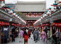 訪日観光客受け入れ、ゆっくりと再開　入り混じる期待と不安