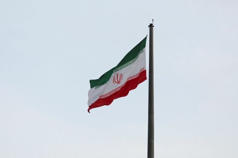 イラン国旗。10月6日、イランのテヘランで撮影。Majid Asgaripour/WANA (West Asia News Agency) via REUTERS