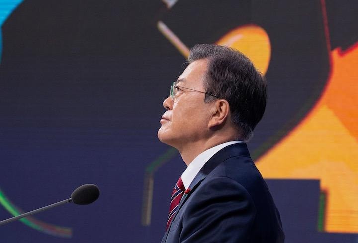 文在寅政権が「司法混乱」を招いたと批判された......  Jeon Heon-Kyun/REUTERS