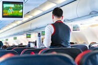 勤続23年の国際線CA、まったくの別人だった　43年前死亡の少年になりすまし...米