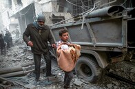 シリア内戦終結を目指す地雷だらけの和平協議