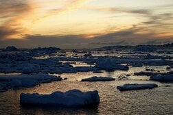 グリーンランドと南極で「大規模な氷の減少」...衛星データに基づく新研究で明らかに