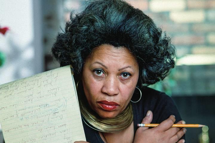 アメリカの社会と歴史 が見落としてきた人々を描き続けたモリスン(79年)　JACK MITCHELL/GETTY IMAGES