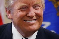 まさかの逆転劇　トランプの支持率、クリントンを僅差で上回る！