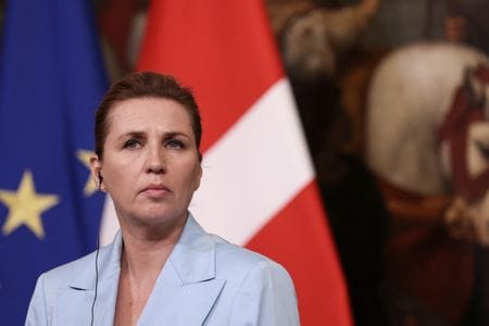 　５月２６日、デンマークのフレデリクセン首相（写真）は、週末のロシアによるウクライナへの攻撃について、ロシアが和平に関心がないことを示していると述べた。写真は２２日、ローマで撮影（２０２５年　ロイター/Matteo Minnella）