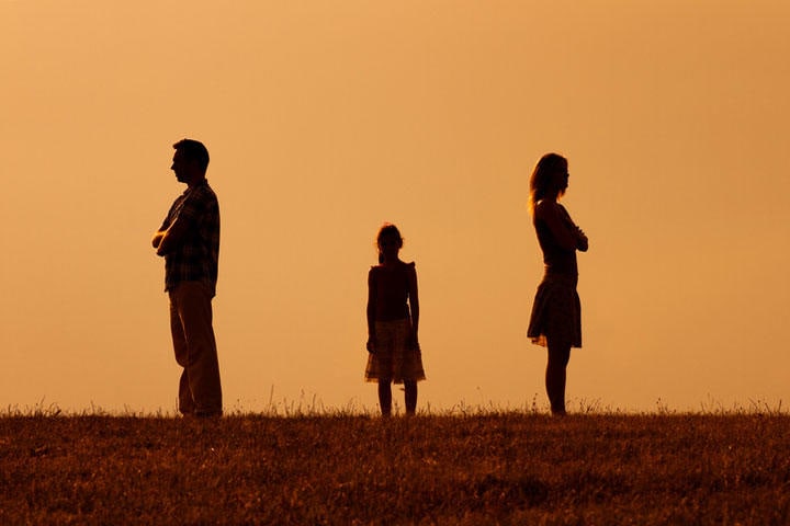 問題を抱えた家族関係は実はどこにでもある　LittleBee80/iStock.