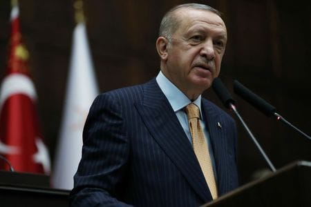 トルコのエルドアン大統領は２８日、一部の西側諸国がイスラム主義に再び「十字軍運動」を仕掛けることを望んでいると批判した（２０２０年　ロイター/MURAT CETINMUHURDAR/PPO）
