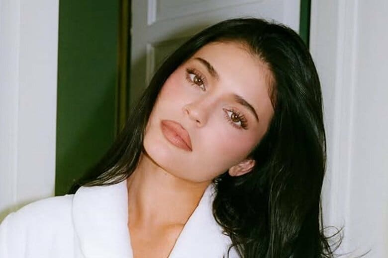 @kyliejenner/Instagram