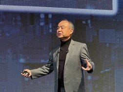 ソフトバンクＧ孫氏、仏に最大1000億ドル投資を検討　ＡＩ関連＝報道