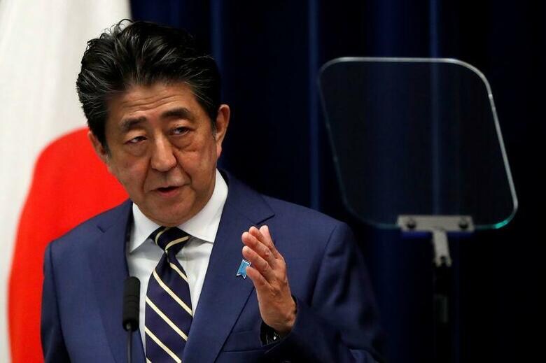 安倍晋三首相が東京・信濃町の慶応大学病院に到着した。ロイターの記者が現地で確認した。写真は3月、首相観点で記者会見する安倍首相(2020年　ロイター/Issei Kato)