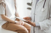 湿疹がずっと直らなかった女性、病院で告げられた「衝撃の病名」...医師は一目見て「湿疹じゃない」