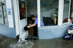台風13号、中国中部を進む　自動車製造拠点の湖北省に豪雨の恐れ