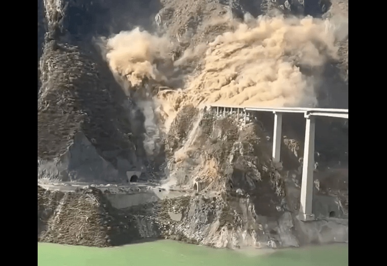 @WeatherMonitors / X