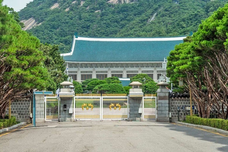 再び大統領が戻ってくる青瓦台（撮影＝筆者）