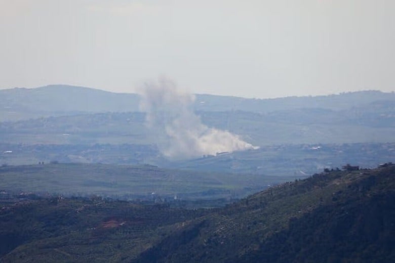 2026年3月9日、イスラエルによるレバノン攻撃後に立ち上がる煙。REUTERS/Karamallah Daher