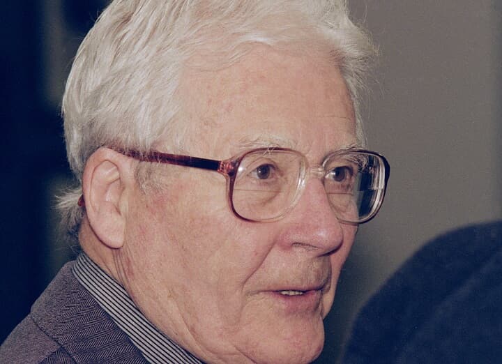 「地球が1つの生命体」というアイディアは、クリエイターの想像力を刺激し、文学や映画にも影響を与えた（写真は2002年3月のラブロック博士）　By <a href=\"https://commons.wikimedia.org/w/index.php?curid=121146183\">History of Modern Biomedicine Research Group</a>,CC BY-SA 4.0