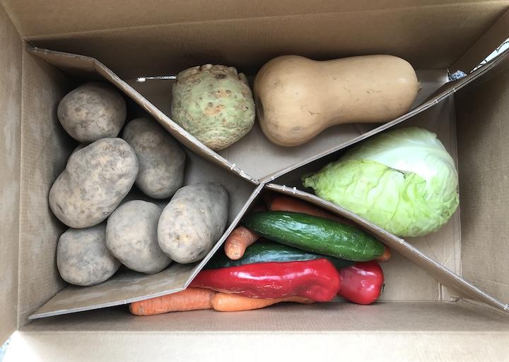 季節の野菜を地産地消することになると、価格は高くなる...... 写真：モーゲンスタン陽子