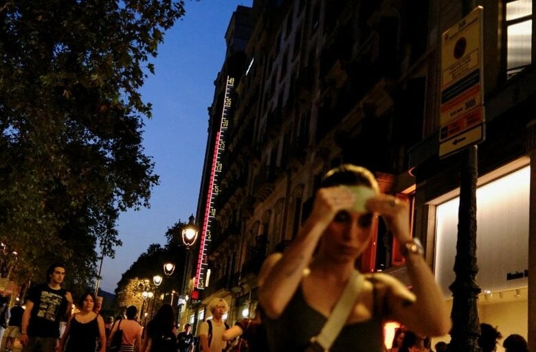 写真は5日、スペイン・バルセロナのカタルーニャ広場で撮影。 REUTERS/Nacho Doce