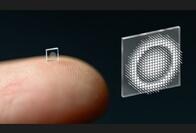 塩粒サイズの超小型カメラが開発される