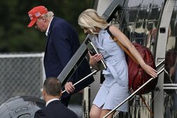 トランプの「人間プリンター」は何者か...ナタリー・ハープが最側近になるまで