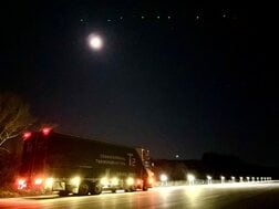 自動運転時代、実現のカギは「路車協調」…“光技術”で進化する道路インフラ