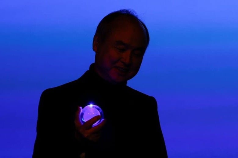 写真は２月、都内で開催されたAI関連のイベントに出席する孫正義氏。REUTERS/Kim Kyung-Hoon