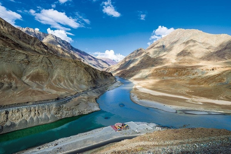 印パの衝突の裏にはインダス川の水資源をめぐる争いも　FRANK BIENEWALDｰLIGHTROCKET/GETTY IMAGES