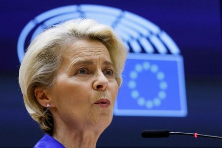 １１月３０日、欧州連合（ＥＵ）欧州委員会のフォンデアライエン委員長（写真）は、ロシアがウクライナで犯した戦争犯罪の可能性を調査・起訴するため、国連の支援を受けて専門裁判所の設立を目指す方針を明らかにした。ブリュッセルで９日撮影（２０２２年　ロイター/Yves Herman）