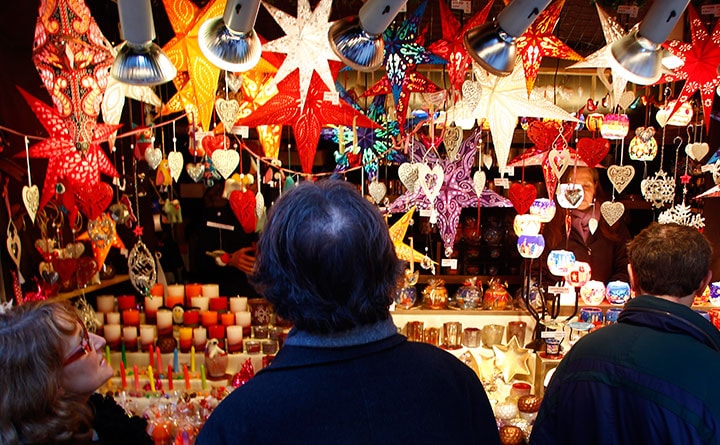 クリスマス・ショッピングにもたくさんAIが入りこんでいる　Michaela Rehle-REUTERS