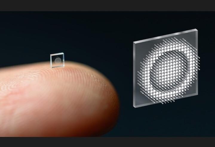 0.5ミリの塩粒サイズの超小型カメラを開発された...... Credit:Ethan Tseng,Nature Communications(2021)